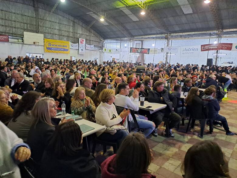 “Muy a pulmón”: el pueblo de 600 habitantes que brilla cada año con una fiesta popular