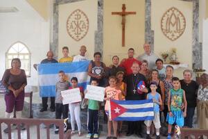 “Hay un hartazgo de la gente”: cómo vive la crisis en la isla un misionero argentino