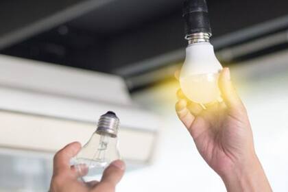 El último alza de la tarifa de la luz eléctrica este año superó el 9%