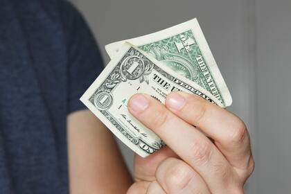 El salario mínimo en Florida aumentará US$1 cada año hasta el 2026