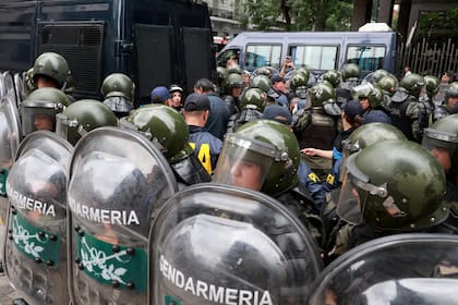 El salario vigente para el personal de Gendarmería en marzo de 2026