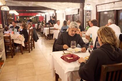 El salón de Amorinda, donde cada día los dos turnos se llenan por completo