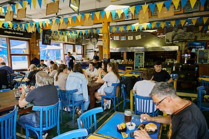 El salón de La Glorieta alberga todo tipo de público