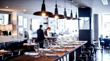 El salón de Sexto Brasserie también es apto para hambuguesas. Gentileza del restaurante.