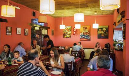 El salón del restaunrate Primavera Trujillana.