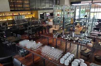 El salón del restaurante Sucre, poco antes de cerrar