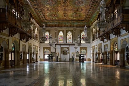 El salón Durbar está decorado con una opulenta mezcla de estilos indio y europeo.