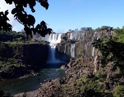 Así se veían las cataratas debido a la escasez de agua