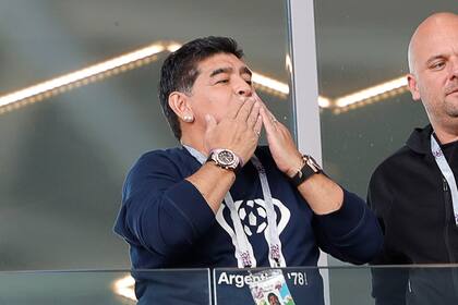 El saludo de Diego Maradona