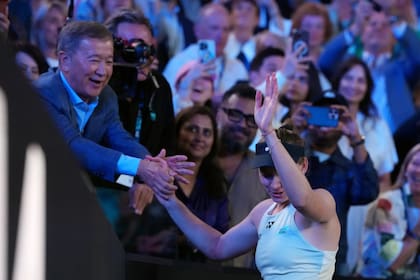 El saludo de su papá, Andrey Ribakin