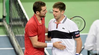 El saludo entre Cilic y Delbonis, tras la victoria del croata