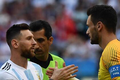 El saludo entre Messi y Hugo Lloris, en la previa del partido contra Francia en Rusia 2018