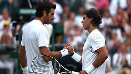 El saludo tras el triunfo de Rafa en Wimbledon 2011