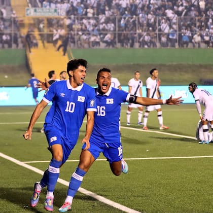 El Salvador logró un triunfo de visita en Guatemala (X/@LaSelecta_SLV)