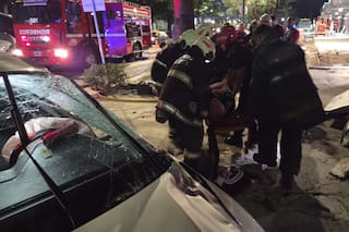 Una madrugada marcada por los choques en la Ciudad