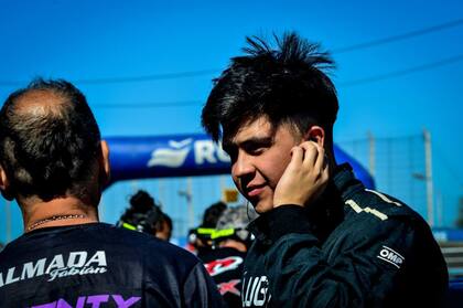 El sanjuanino Ulises Campillay, de 19 años, debutó en el Top Race V6 en el autódromo de Paraná y fue protagonista del impactante accidente