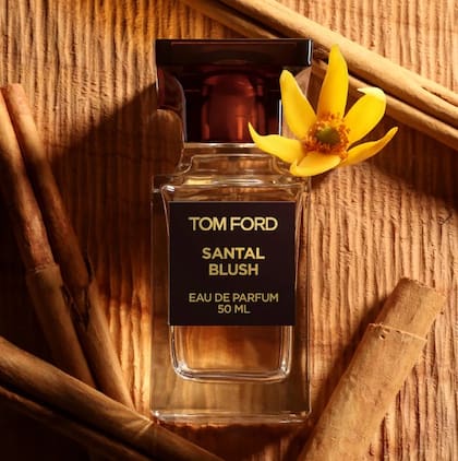 El Santal Blush de Tom Ford cuenta con una fragancia amaderada y floral (SantalBlush/TomFord)