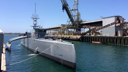 El Sea Hunter es un barco experimental de funcionamiento autónomo; aunque llevará tripulación, servirá para comprobar cuánto puede navegar por sí solo