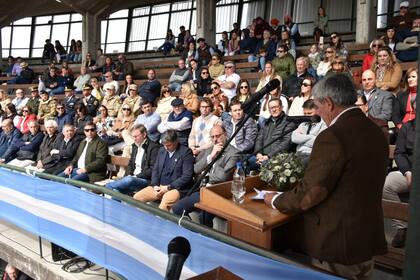 El secretario de Agricultura estuvo en la primera fila del acto en la Rural de Gualeguaychú