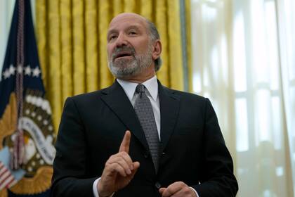 El secretario de Comercio, Howard Lutnick, explicó el plan de Trump para las Gold Cards