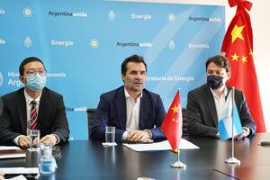 El secretario de Energía, Darío Martínez, y el subsecretario de Energía Eléctrica, Federico Basualdo, mantuvieron una reunión con las autoridades de la empresa China Electric Power Equipment and Technology Co., Ltd. (CET), y su sucursal CET Argentina