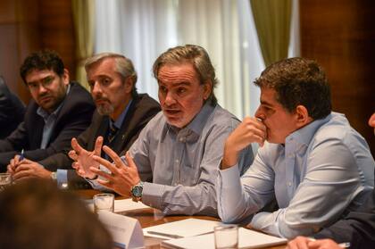 El secretario de Energía, Gustavo Lopetegui, se reunió con representantes de las empresas que explotan yacimientos en Vaca Muerta.