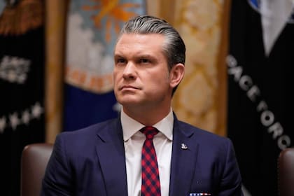 El secretario de Guerra de Estados Unidos, Pete Hegseth, durante una reunión de gabinete con el presidente Donald Trump en la Casa Blanca.