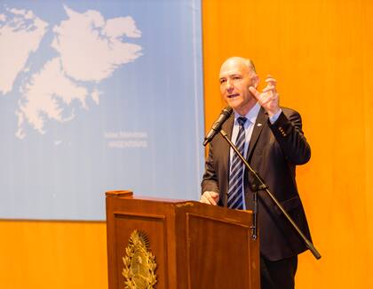 El secretario de Malvinas, Antártida y Atlántico Sur, Guillermo Carmona