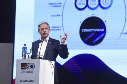 El secretario de Modernización y vicejefe de Gabinete Andrés Ibarra en la presentación del GSMA Mobile 360 Latin America, que se llevó a cabo en Buenos Aires