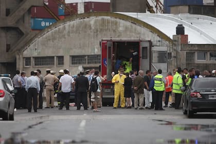 El secretario de Seguridad, Sergio Berni, informó que el fuerte olor se generó por un incendio en un contenedor que contenía carbonato de baja peligrosidad