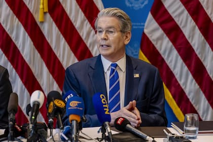 El secretario del Tesoro de EEUU, Scott Bessent, durante una conferencia de prensa en Ginebra, Suiza, el 12 de mayo de 2025. (Jean-Christophe Bott/Keystone vía AP)