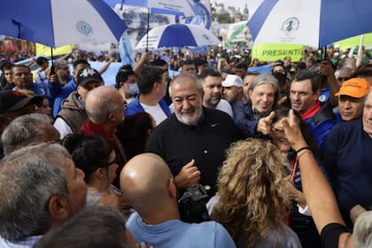 El secretario general de la CGT, Héctor Daer, en medio de la manifestación
