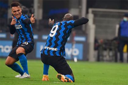 Lautaro y Lukaku juegan a los pistoleros en un festejo; ahora fue el bahiense el que "disparó" verbalmente contra el belga