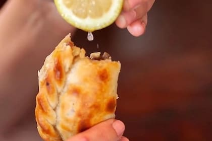 Los trucos para hacer una auténtica empanada tucumana, según la campeona nacional