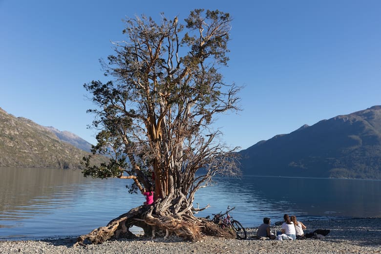Lago Puelo: el refugio patagónico que encanta a los amantes de la naturaleza