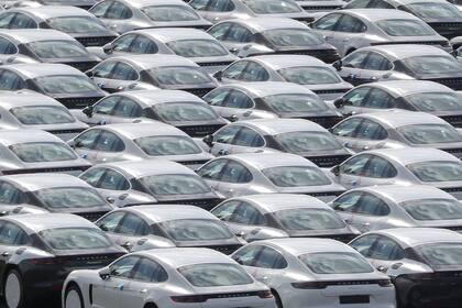 El sector del automóvil europeo, que ya estaba en retroceso, registró una caída del 55,1% en marzo