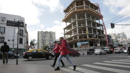 Antes de invertir en un proyecto apto para blanqueo, es esencial evaluar cuidadosamente la ubicación, junto con el desarrollador y la estructura legal del proyecto