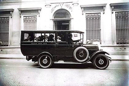 El segundo edificio del colegio, sobre la calle Bartolomé Mitre