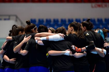 El seleccionado Argentino de futsal femenino ante Polonia