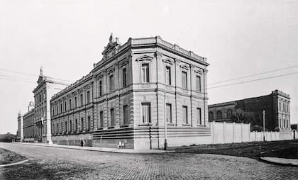 El Seminario Conciliar, emblema de Villa Devoto.
