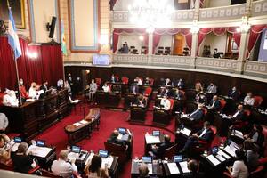 Una de las indagatorias por la reunión contra el Pata Medina depende de un improbable acuerdo político