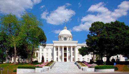 El Senado de la Legislatura de Alabama aprobó el proyecto con 25 votos a favor y 4 en contra