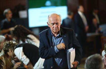 El senador Oscar Parrilli