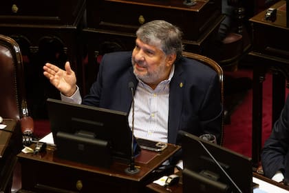El senador peronista José Mayans, uno de los que gasta en asesores más de lo permitido.
