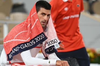 Djokovic batalló contra Tsitsipas para ganar su semifinal, el viernes.