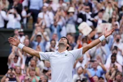 Novak Djokovic, el número 1 del mundo, viene de conquistar Wimbledon por sexta vez en su carrera