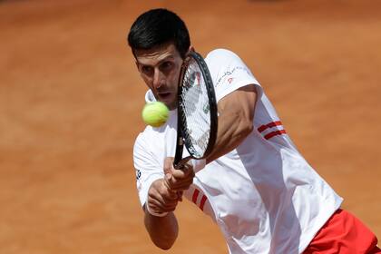 Djokovic venció a Lorenzo Sonego en la segunda semifinal del Masters 1000 de Roma; el italiano venía de jugar tres sets contra el ruso Andrey Rublev el mismo día.