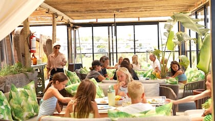 El servicio arranca a las 9.30 con el desayuno.