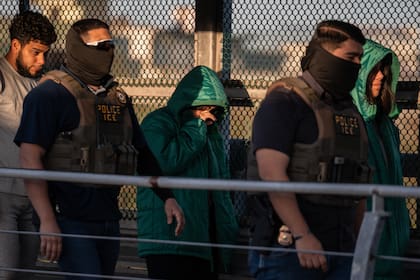 El Servicio de Inmigración y Control de Aduanas de Estados Unidos (ICE, por sus siglas en inglés) endureció las condiciones de detención