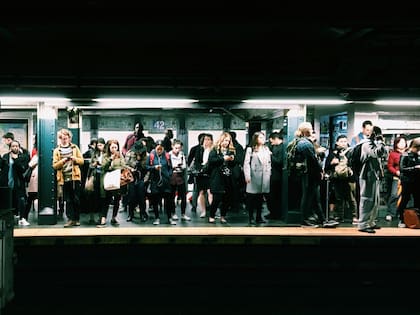El servicio de Transporte Público de Nueva York tendrá diferentes horarios en Nochevieja y Año Nuevo (Unsplash)